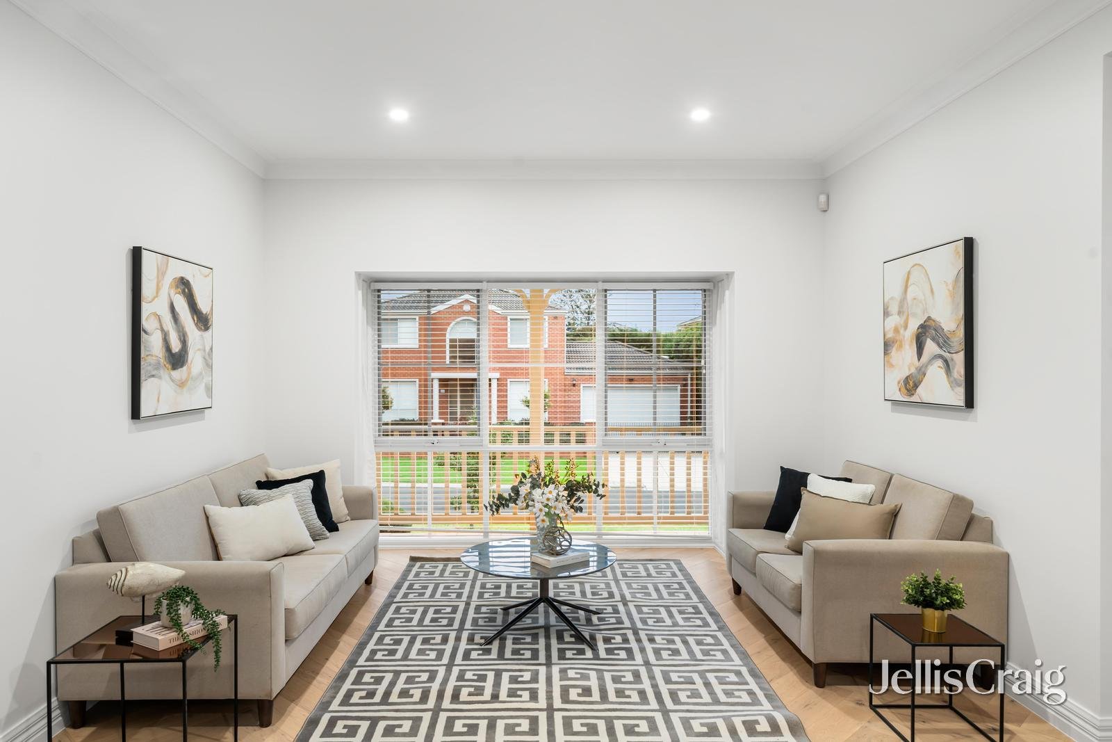 24 Kimberley Way, Bulleen image 2