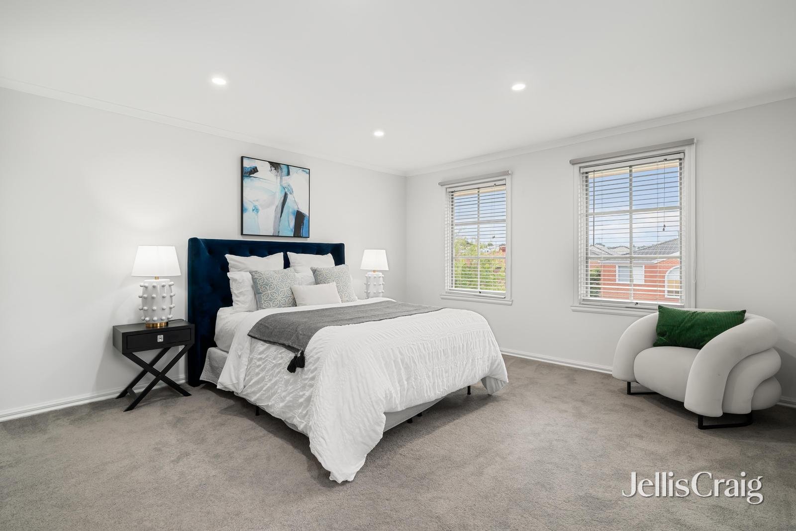 24 Kimberley Way, Bulleen image 8