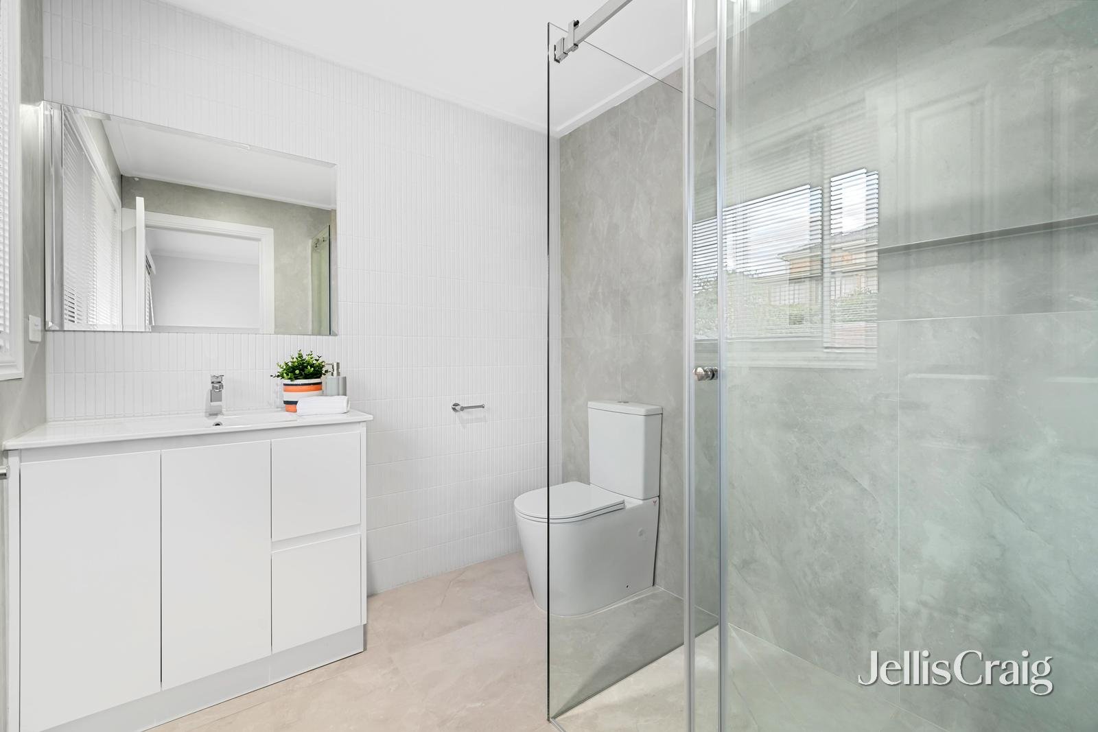 24 Kimberley Way, Bulleen image 9