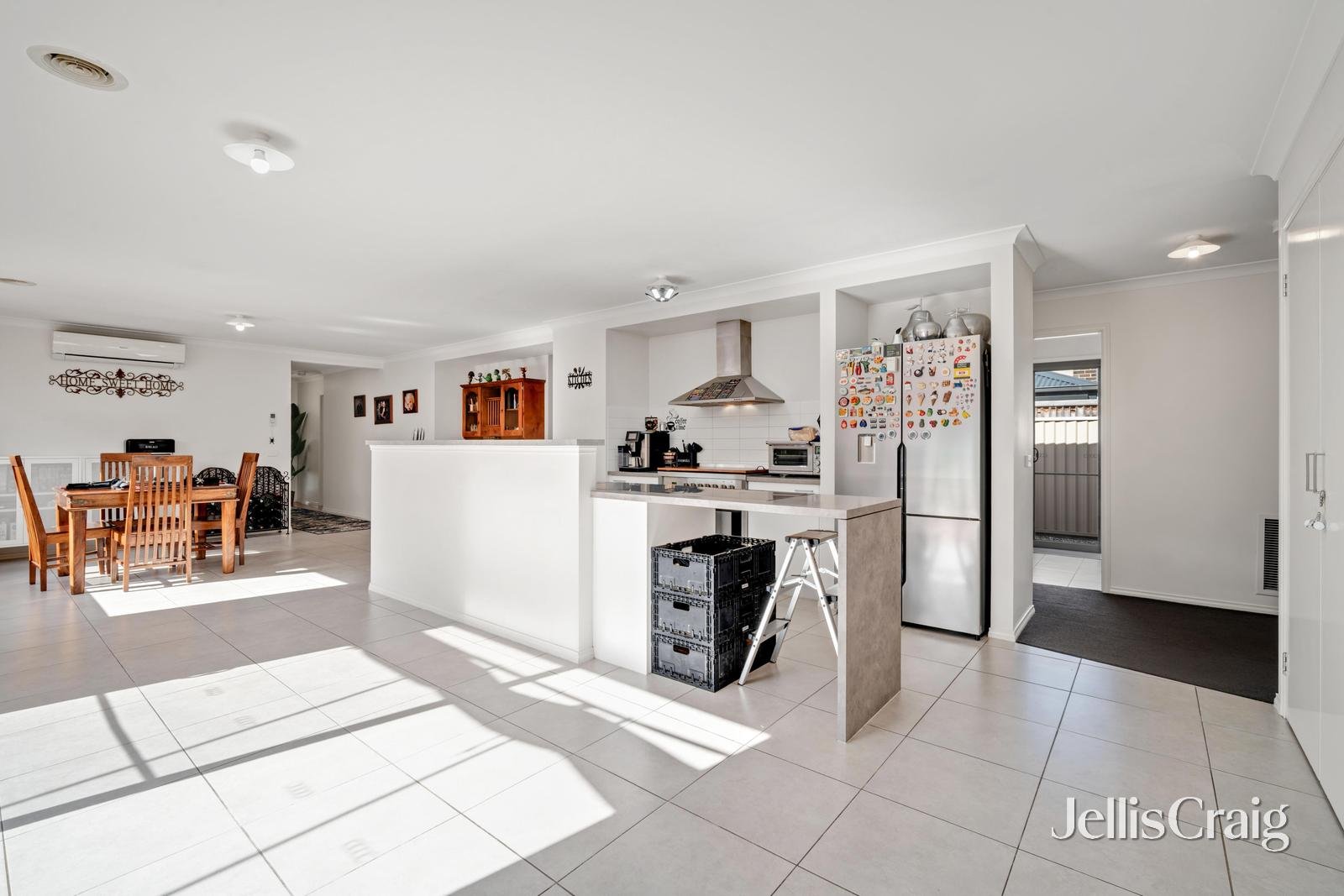 24 Kirby Avenue, Canadian image 2