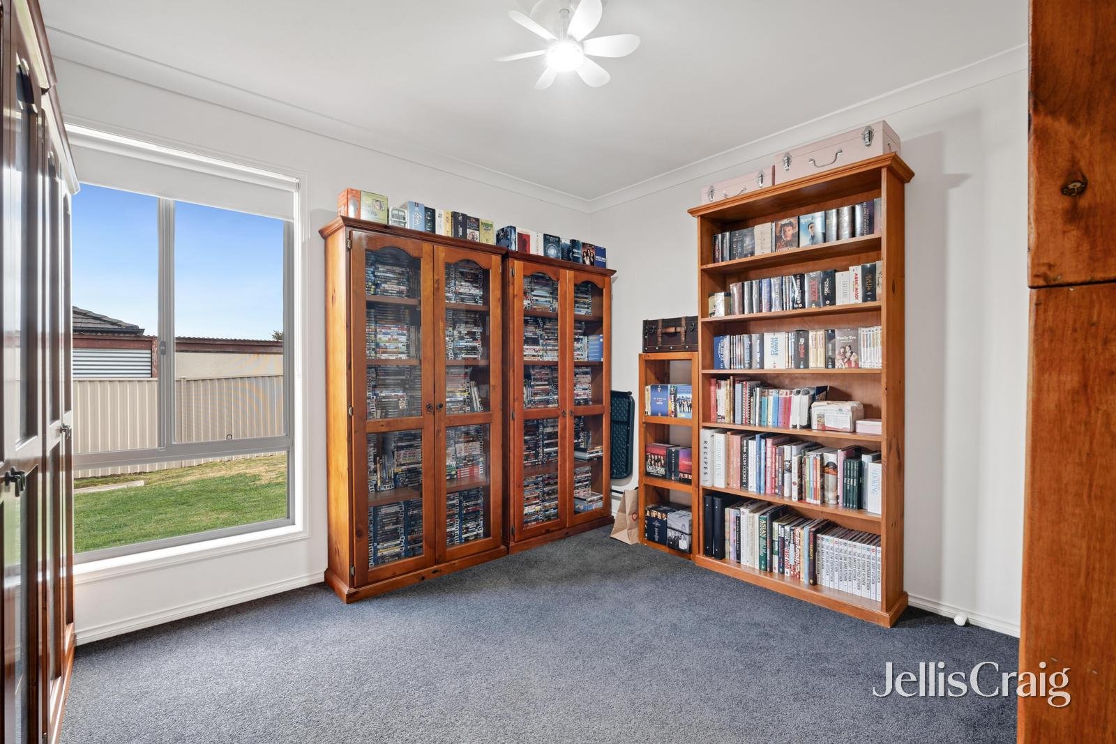 24 Kirby Avenue, Canadian image 9