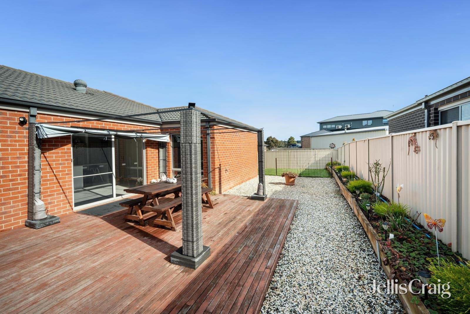 24 Kirby Avenue, Canadian image 11