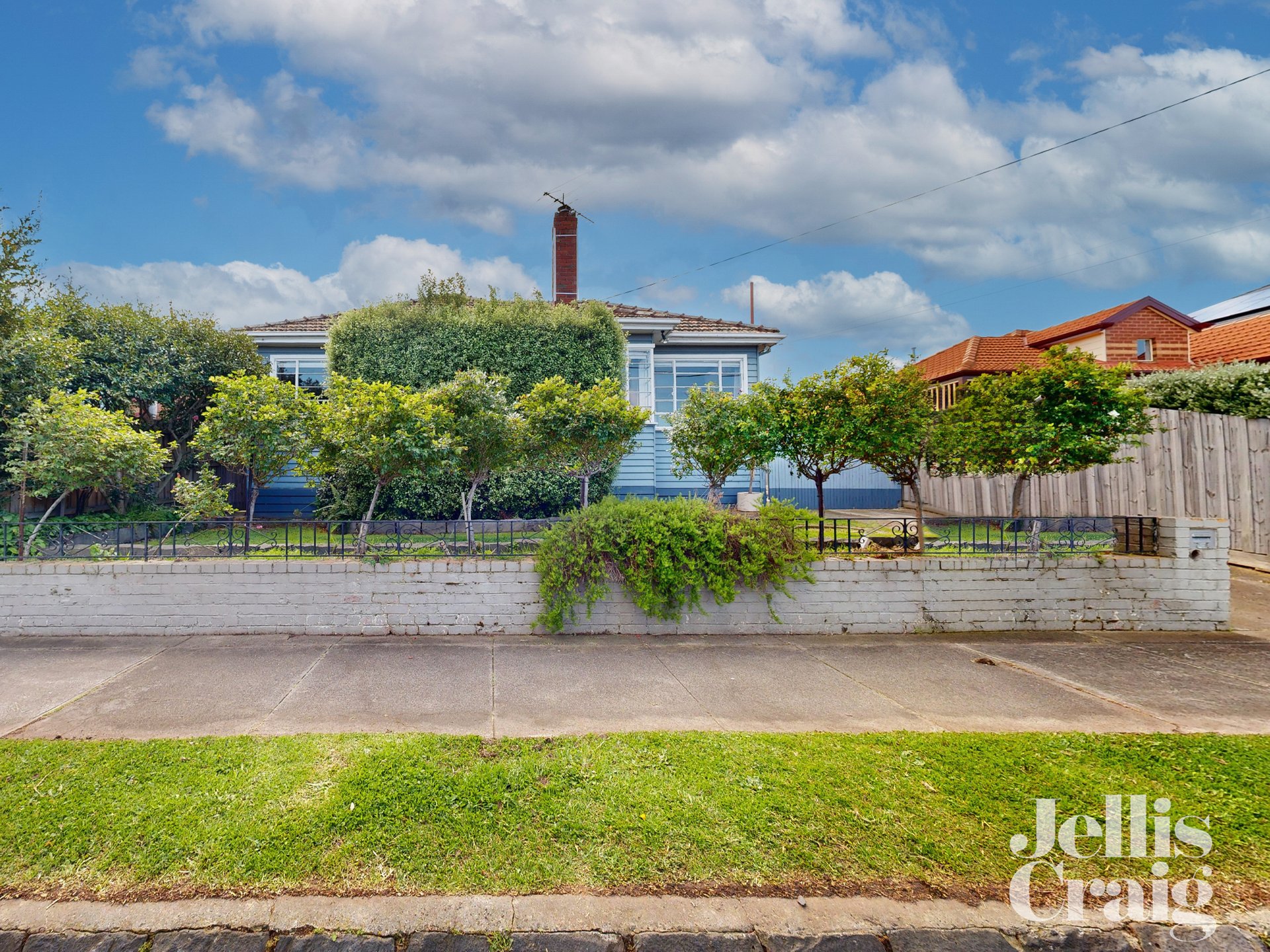 24 Laluma Street, Essendon image 1