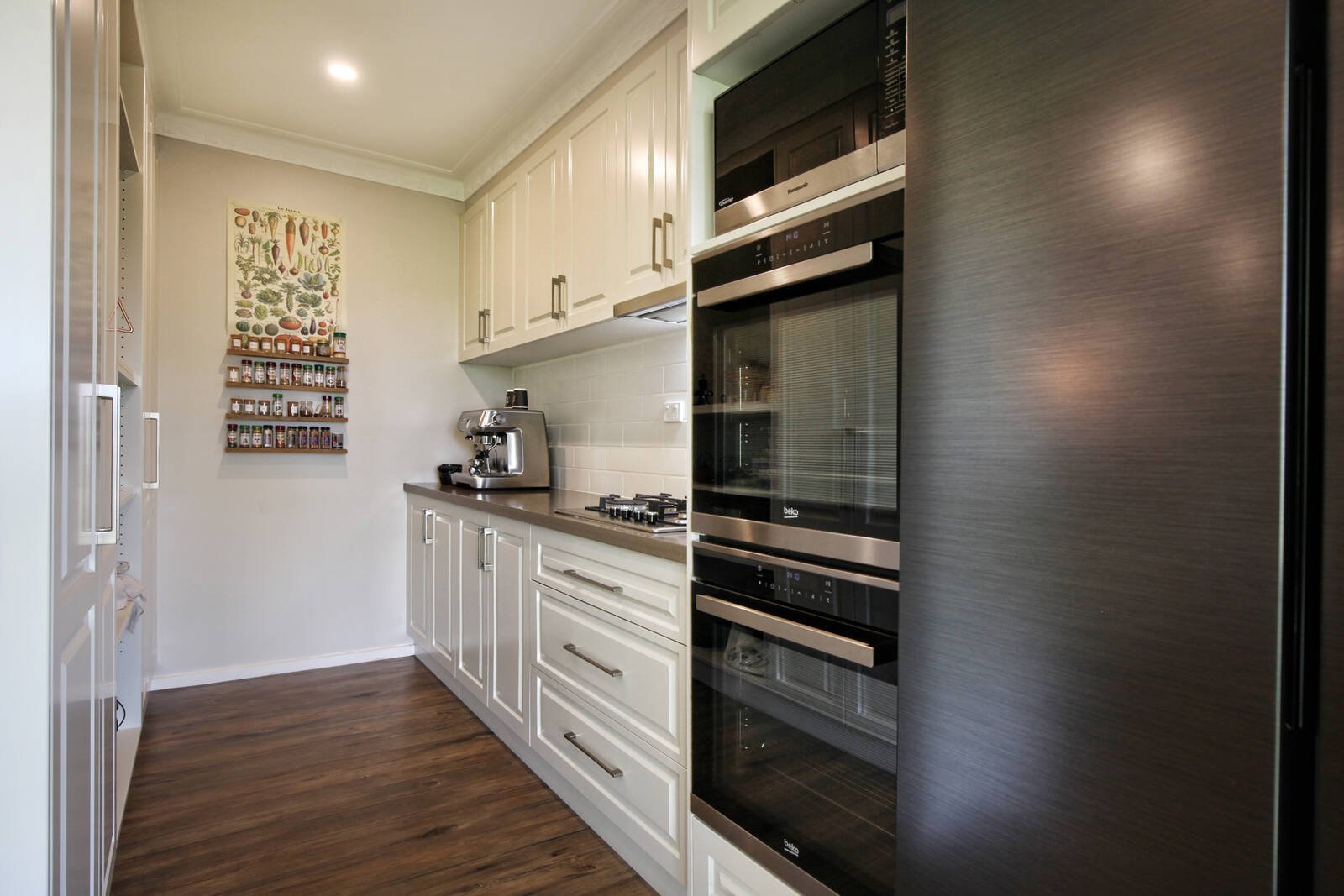 Property Gallery Thumbnail 6