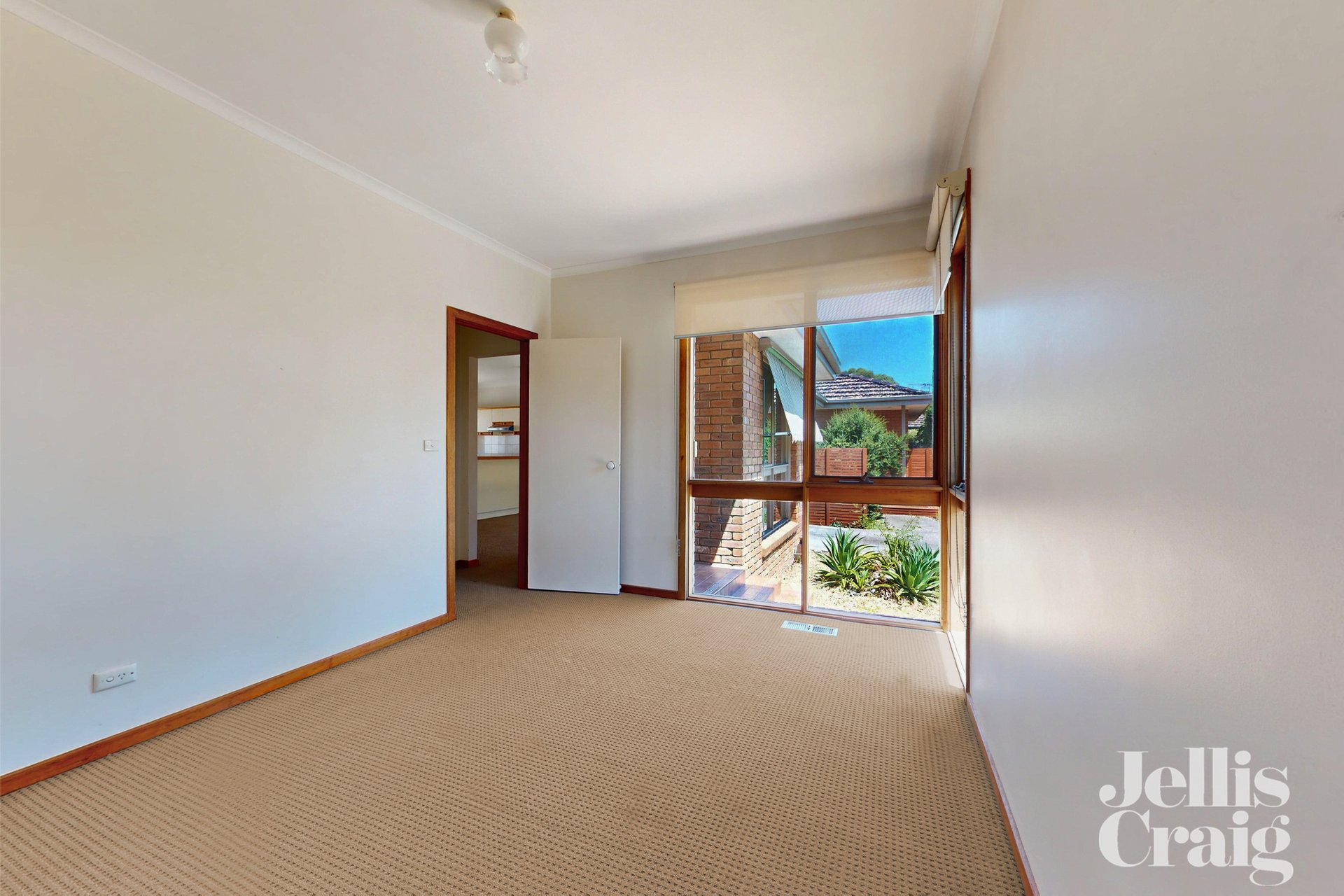 2/4 Leinster Street, Ormond image 8