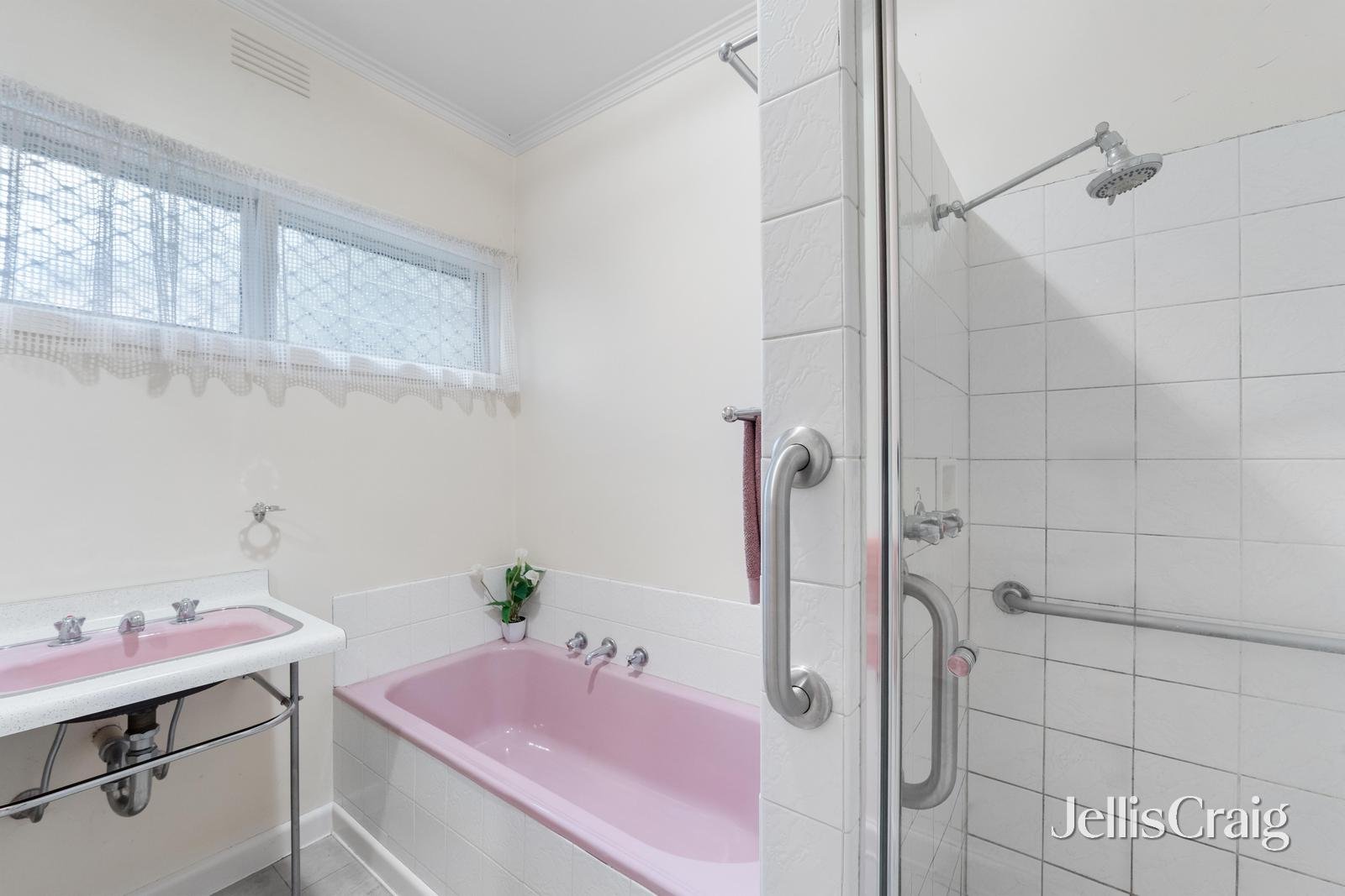 24 Linlithgow Street, Mitcham image 11