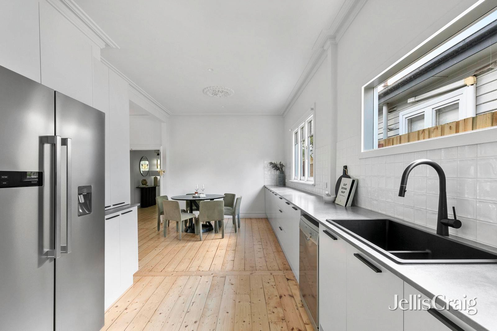 24 Lochinvar Street, Pascoe Vale South image 7