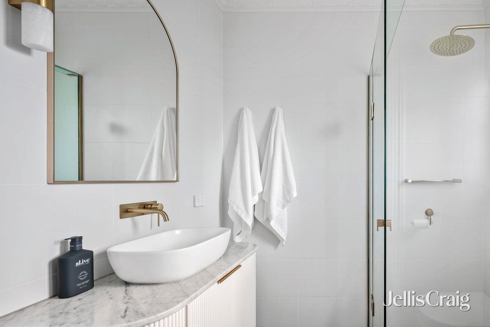 24 Lochinvar Street, Pascoe Vale South image 15