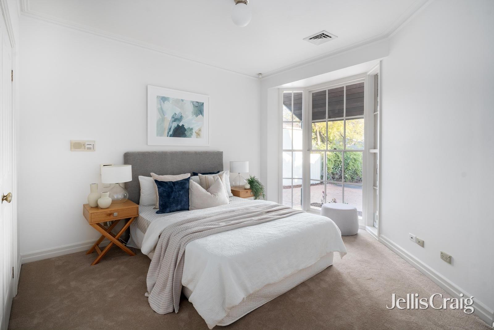 2/4 Lodge Road, Camberwell image 5