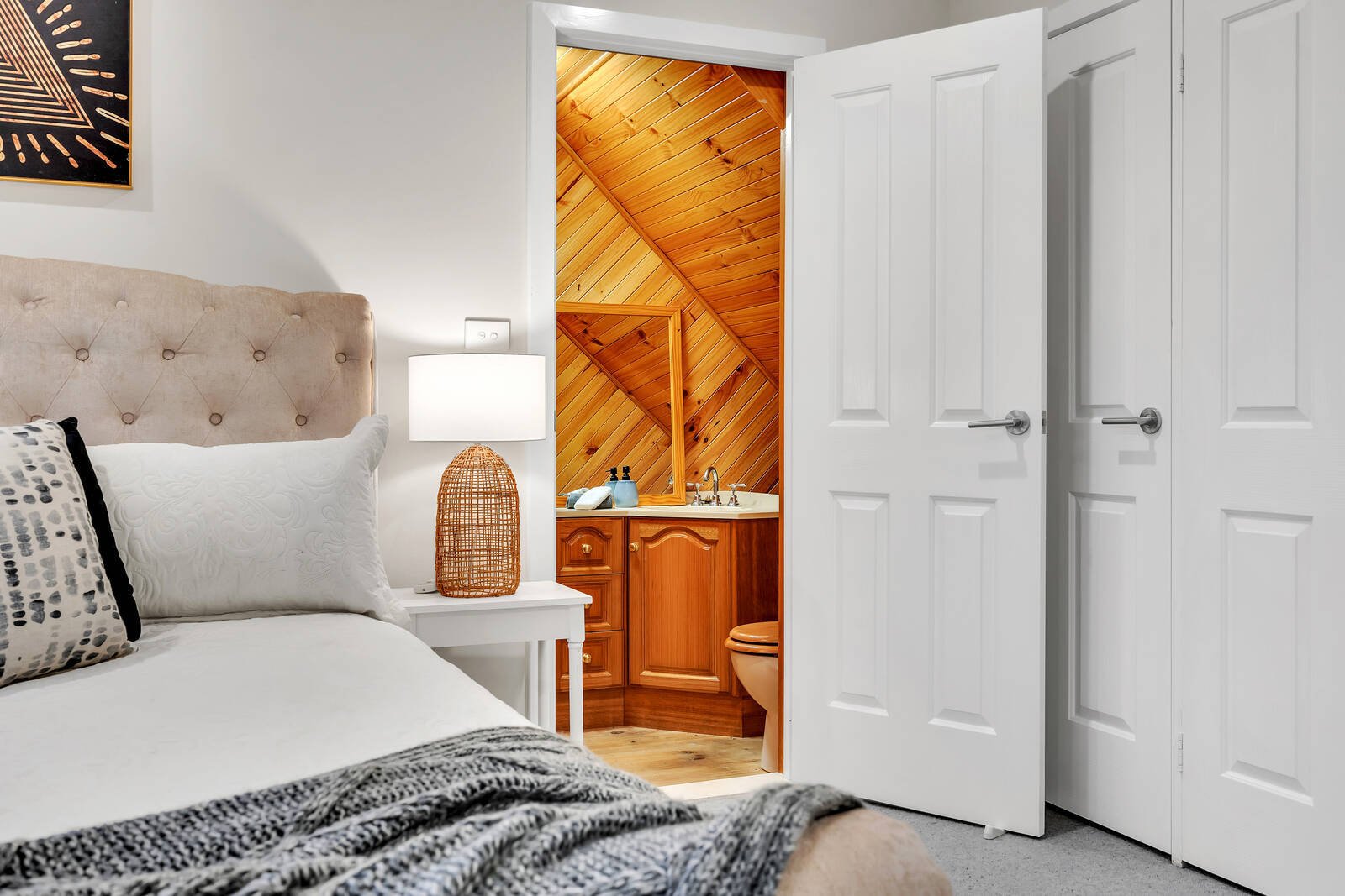 Property Gallery Thumbnail 12