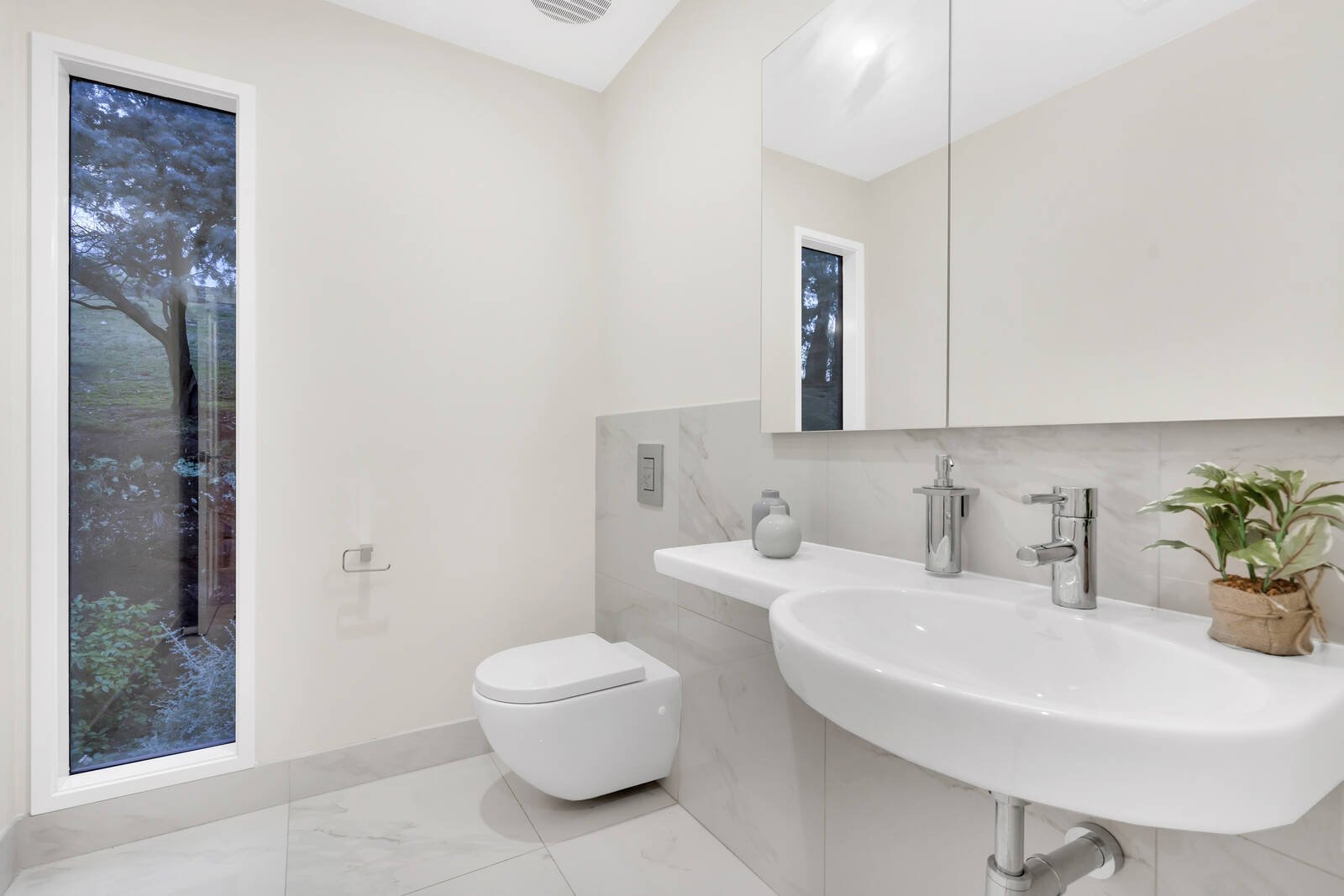 Property Gallery Thumbnail 13