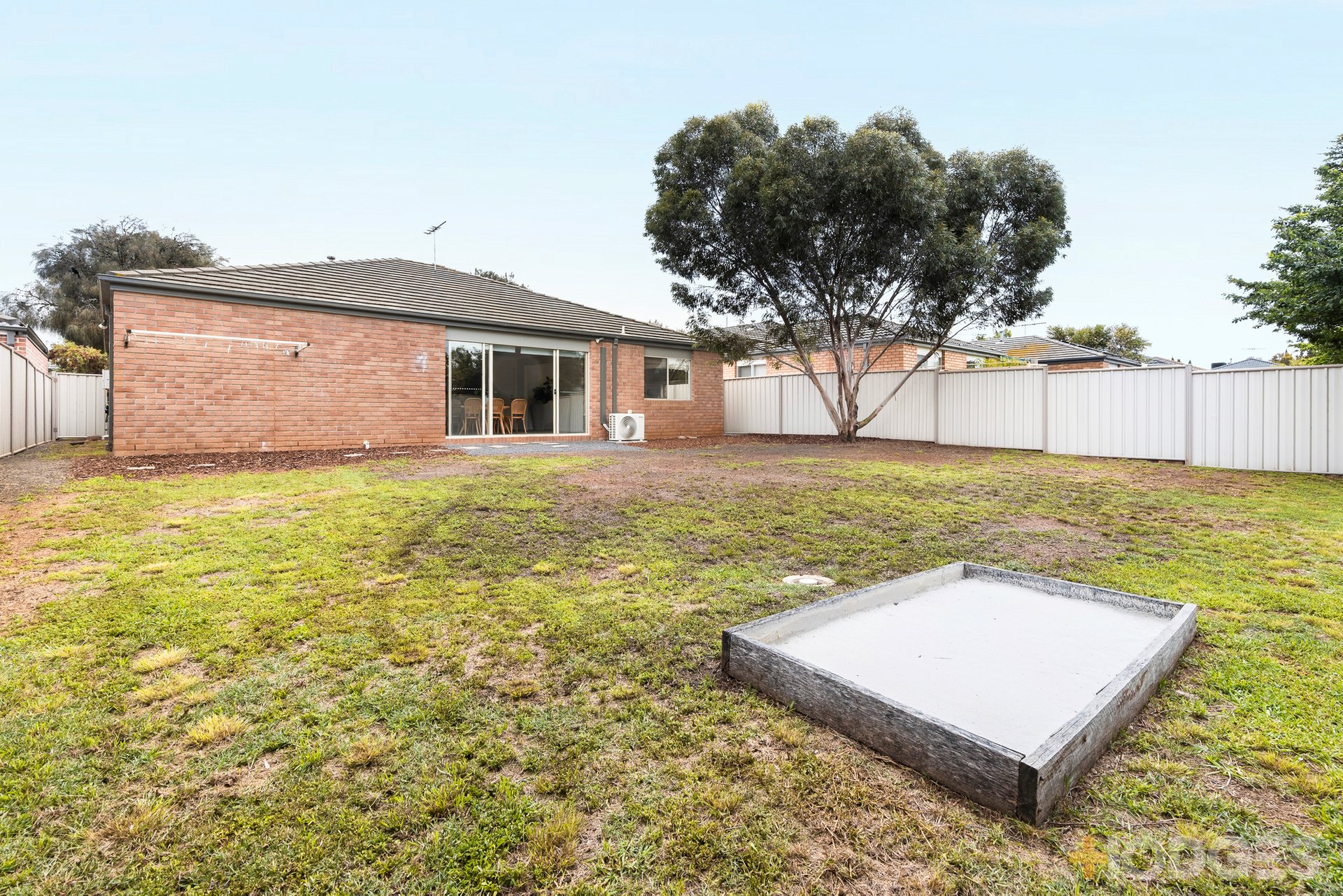 24 Mallow Street Brookfield