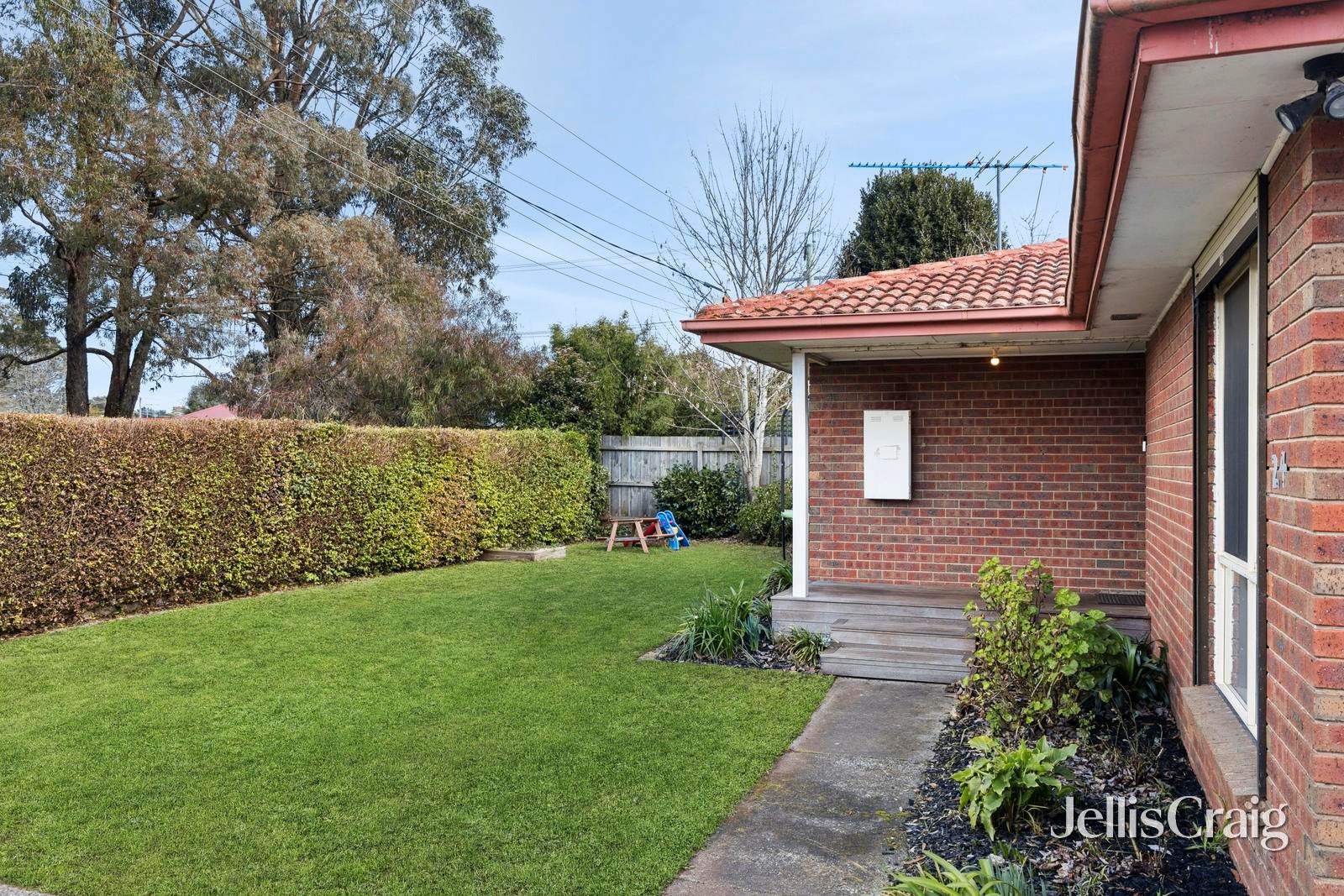 24 Manifold Road, Woodend image 2