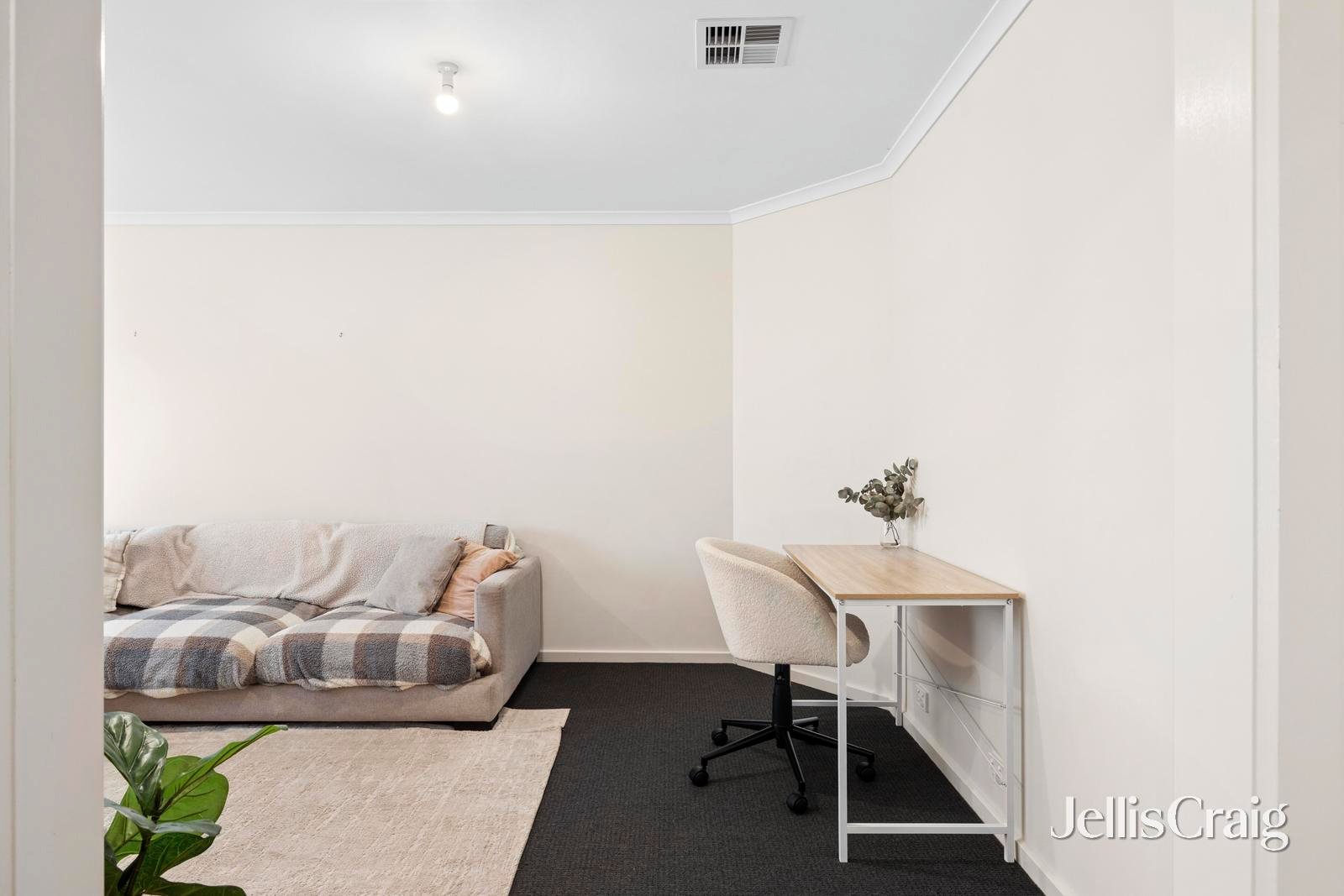 24 Manifold Road, Woodend image 7