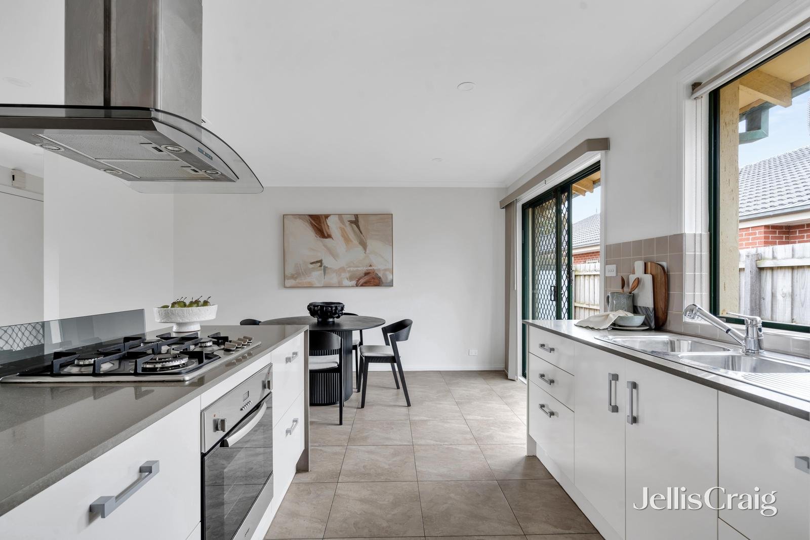 2/4 Marama Street, Coburg North image 5