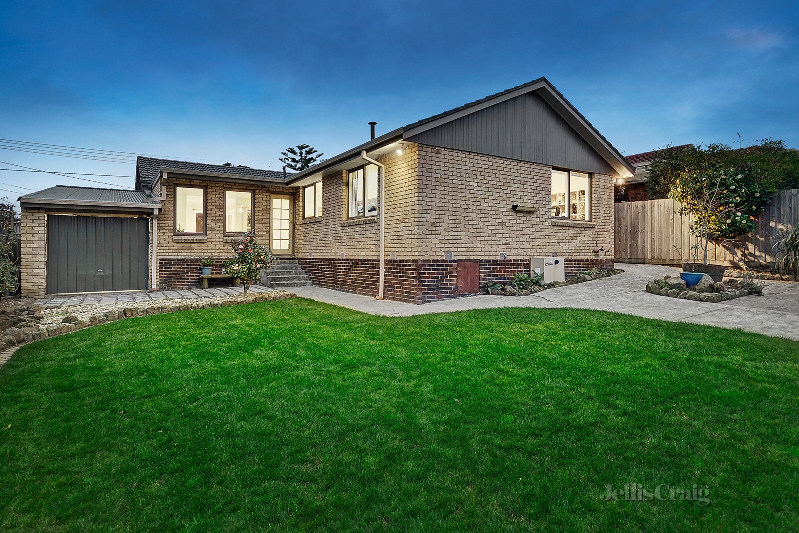 24 Marsden Crescent, Doncaster East image 10