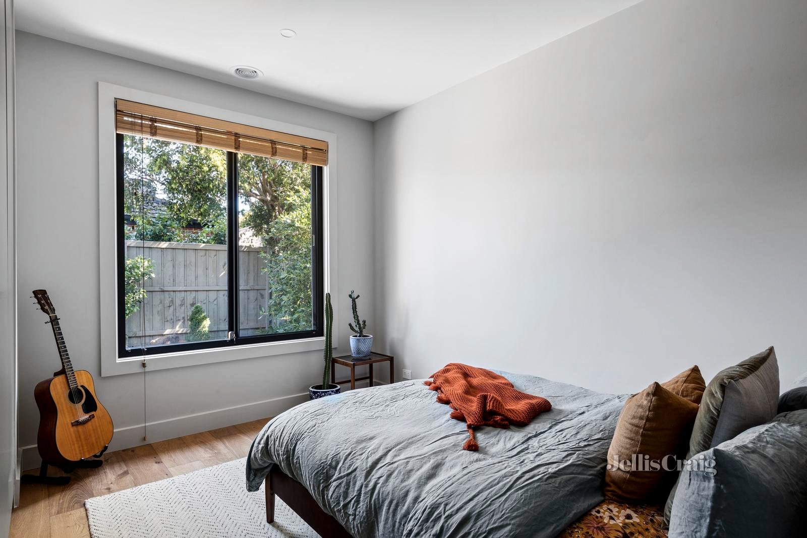 2/4 Mawby Road, Bentleigh East image 10