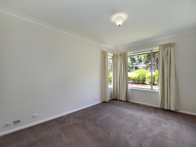 24 Meadowgate Drive, Chirnside Park image 9