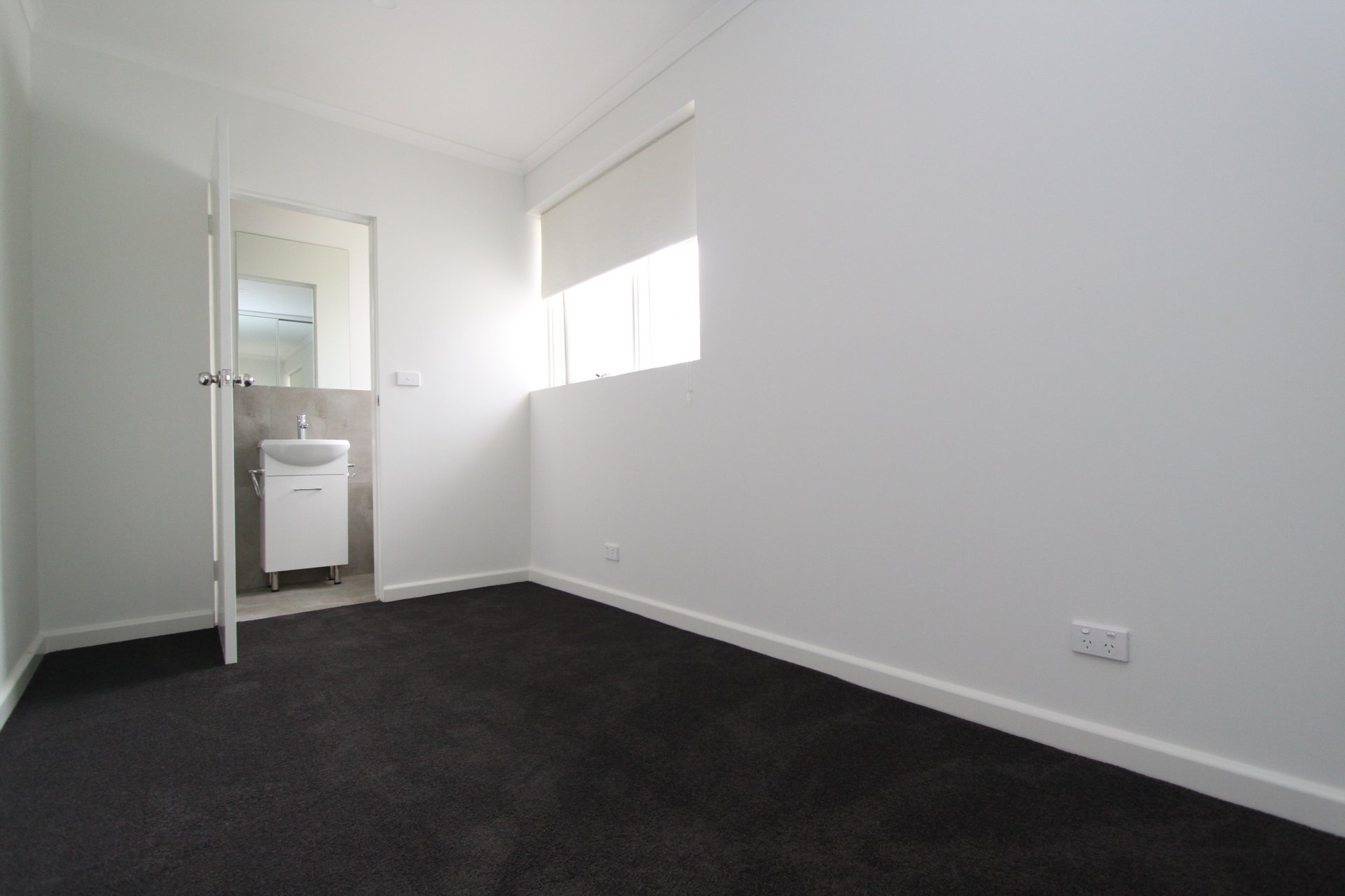 Property Gallery Thumbnail 2