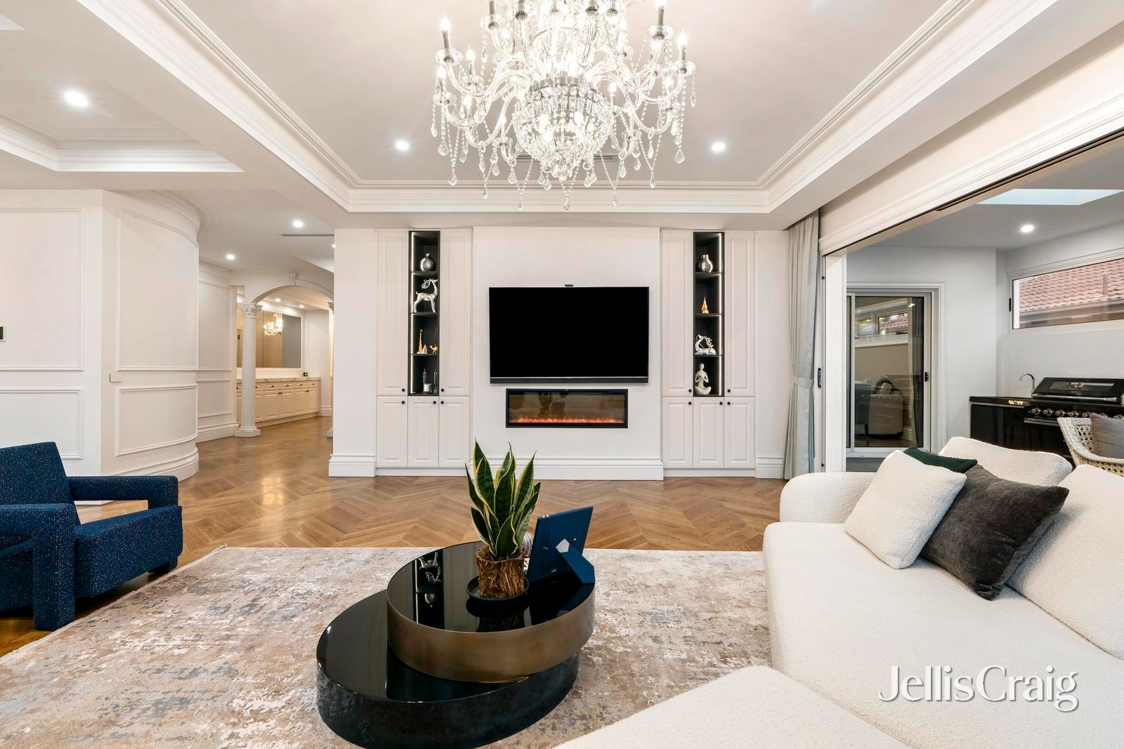 24 Mimosa Street, Glen&nbsp;Waverley image 3