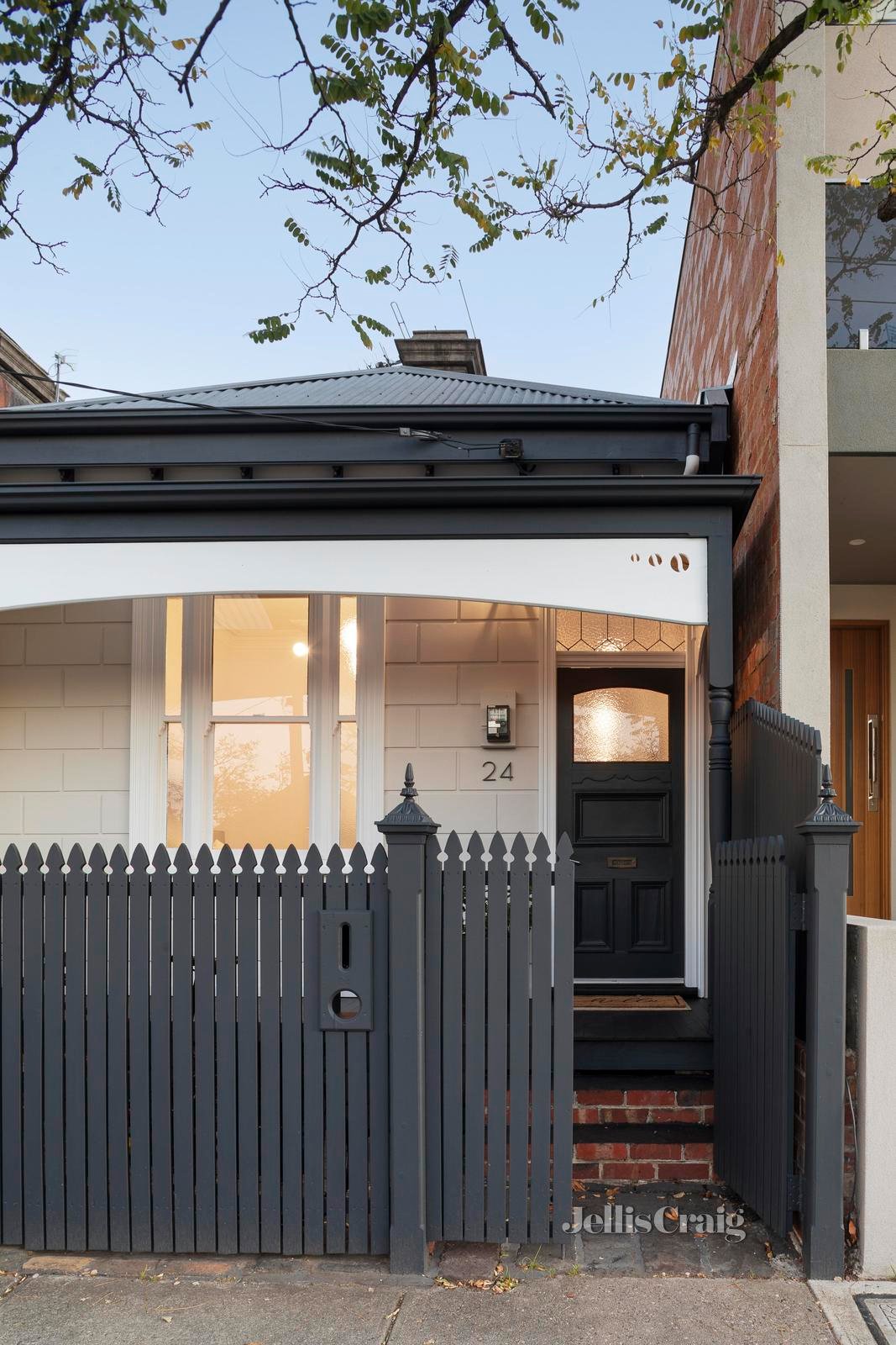 24 Mitchell Street, Northcote image 2