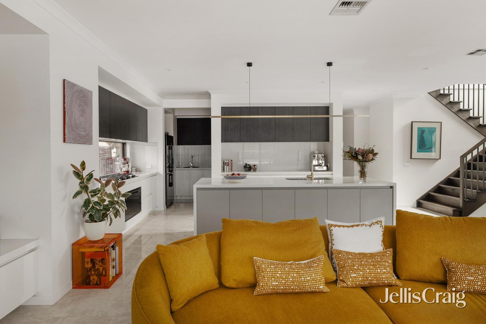 24 Moore Street, Caulfield&nbsp;South image 5