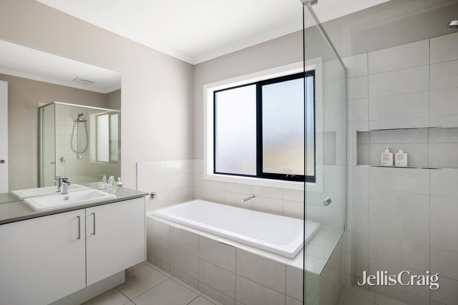 24 Moore Street, Caulfield&nbsp;South image 16