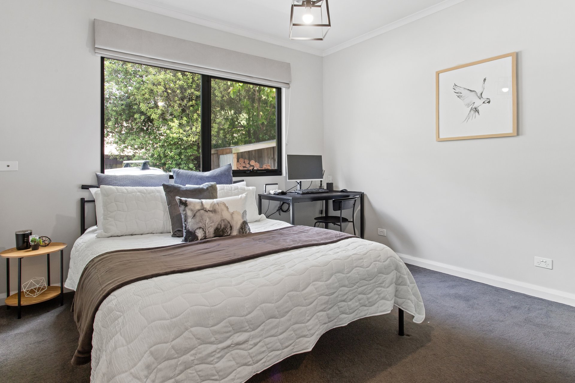 24 Moralla Avenue, Croydon image 9