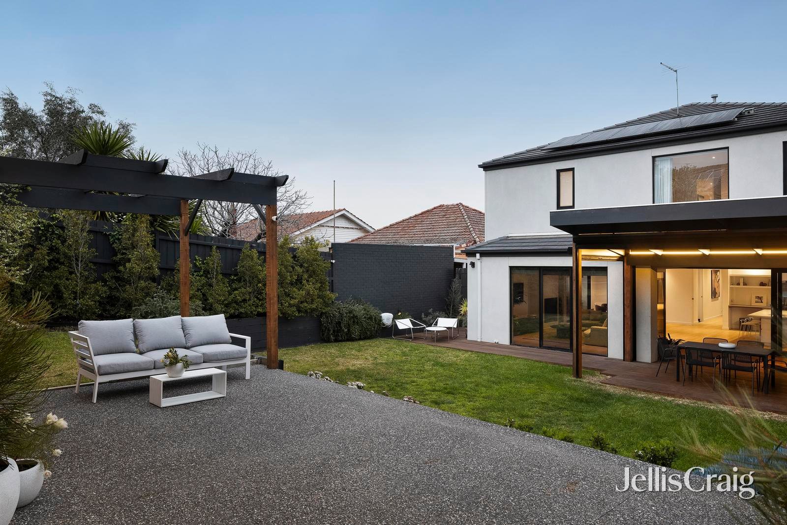 24 Mount Pleasant Road, Preston image 9