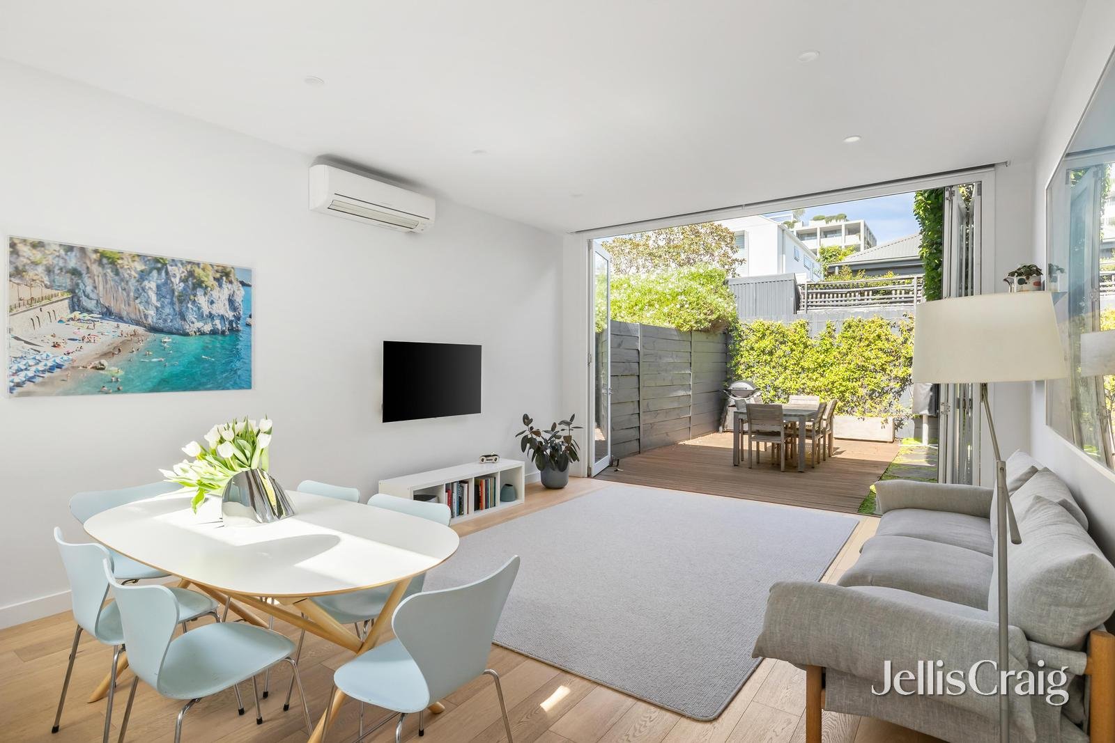 24 Mt Pleasant Grove, Armadale image 7