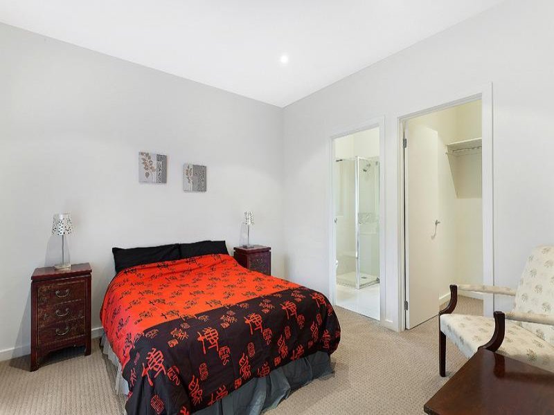 24 Naples Street, Box Hill South image 6