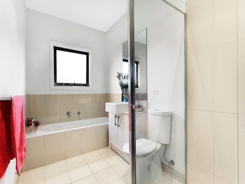 24 Naples Street, Box Hill South image 7