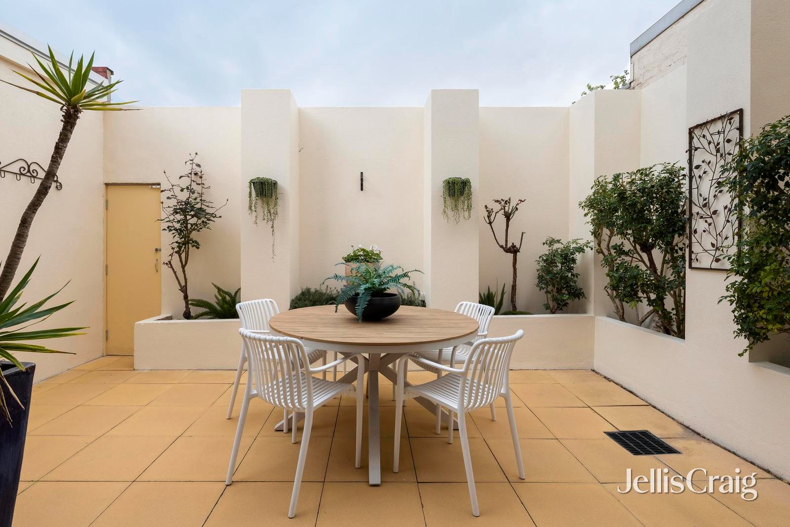 24 Neville Street, Albert&nbsp;Park image 5