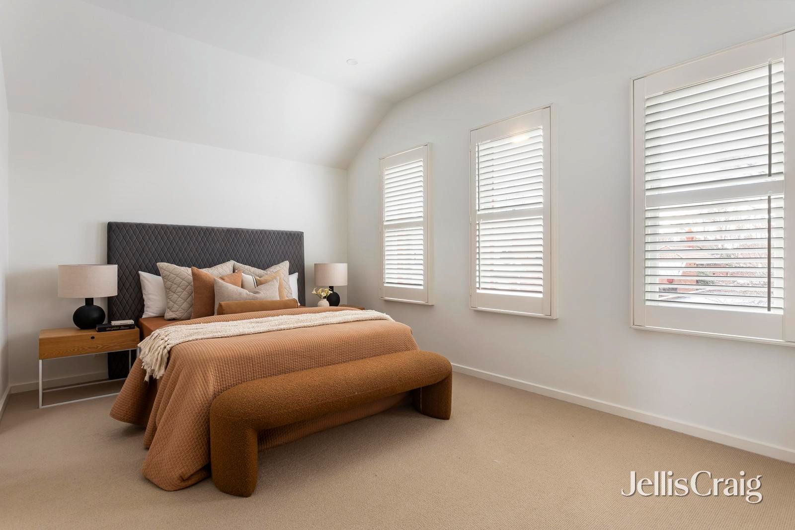 24 Neville Street, Albert&nbsp;Park image 8