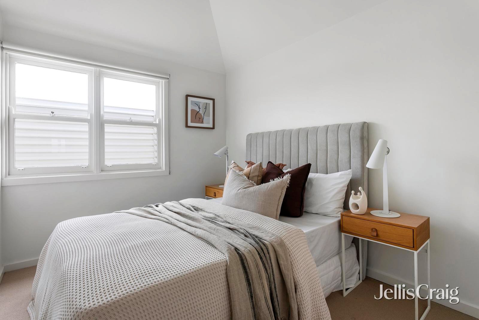 24 Neville Street, Albert&nbsp;Park image 9