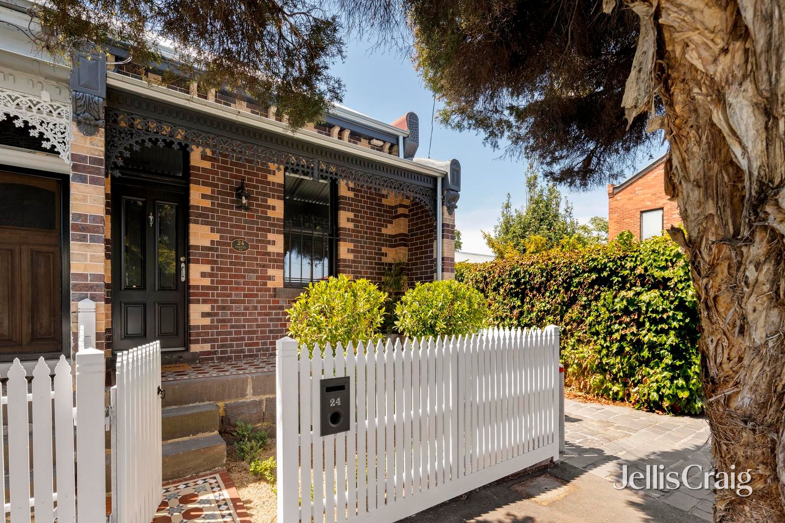 24 Noone Street, Clifton&nbsp;Hill image 1