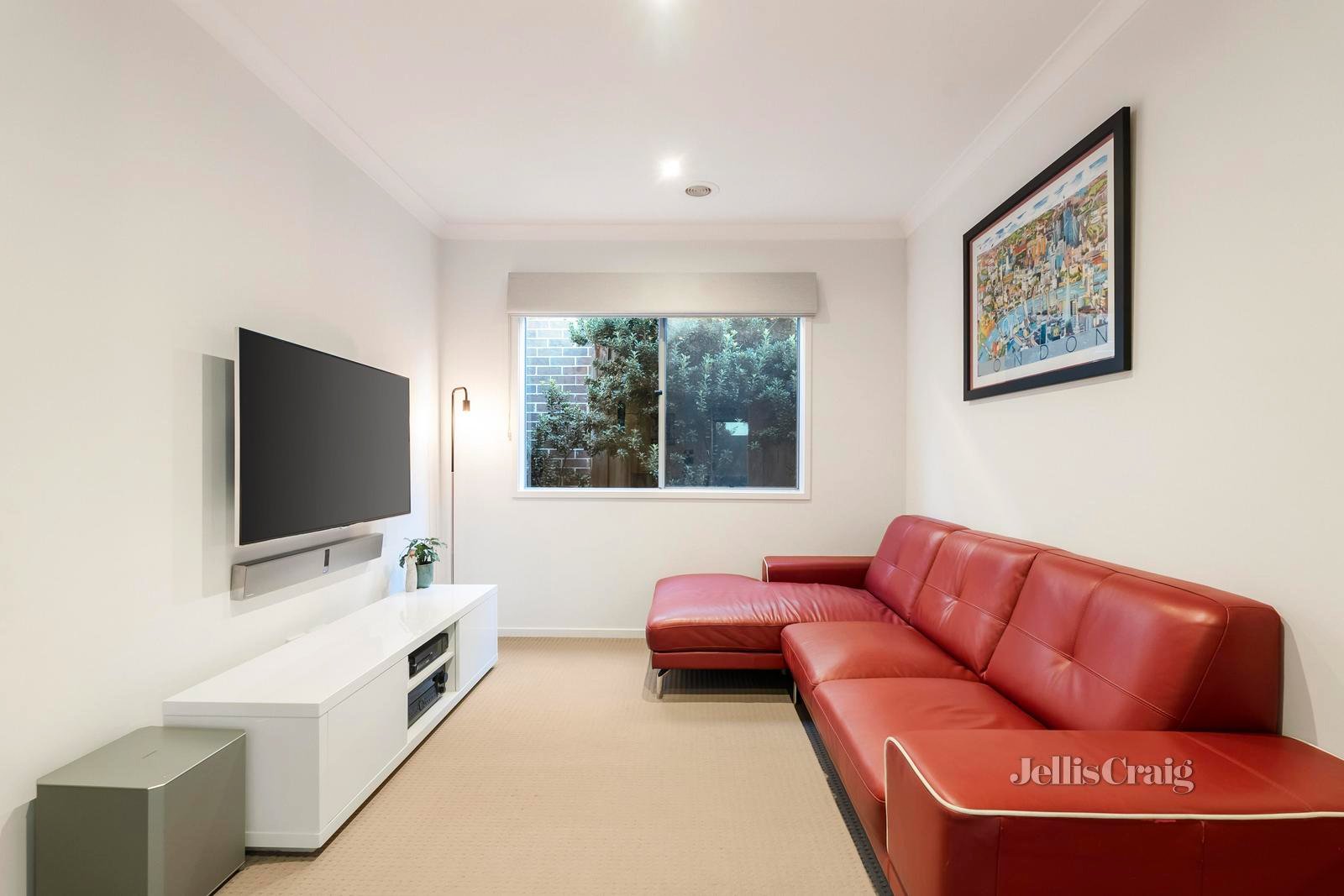 24 Norris Circuit, Croydon image 6