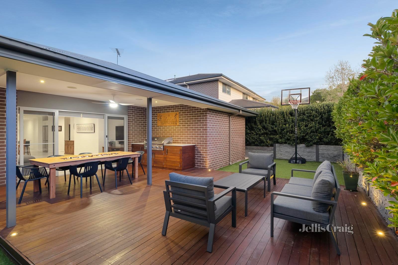 24 Norris Circuit, Croydon image 13