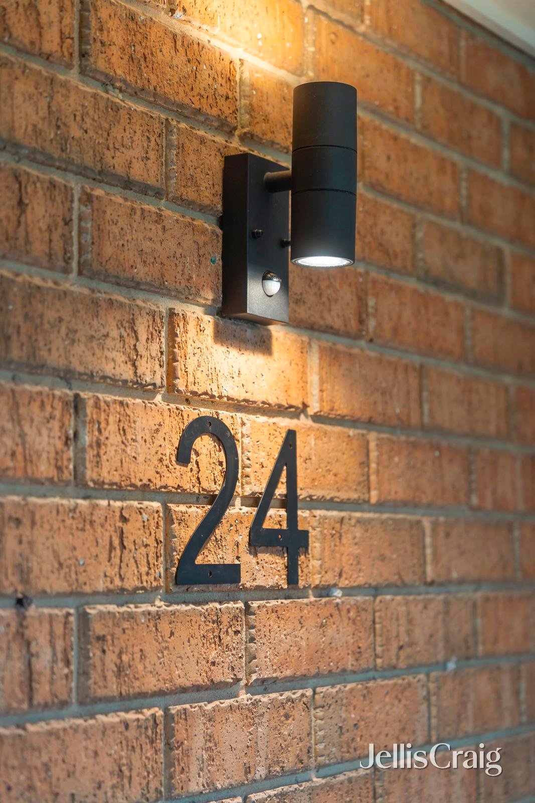 24 Oaktree Road, Croydon&nbsp;North image 17