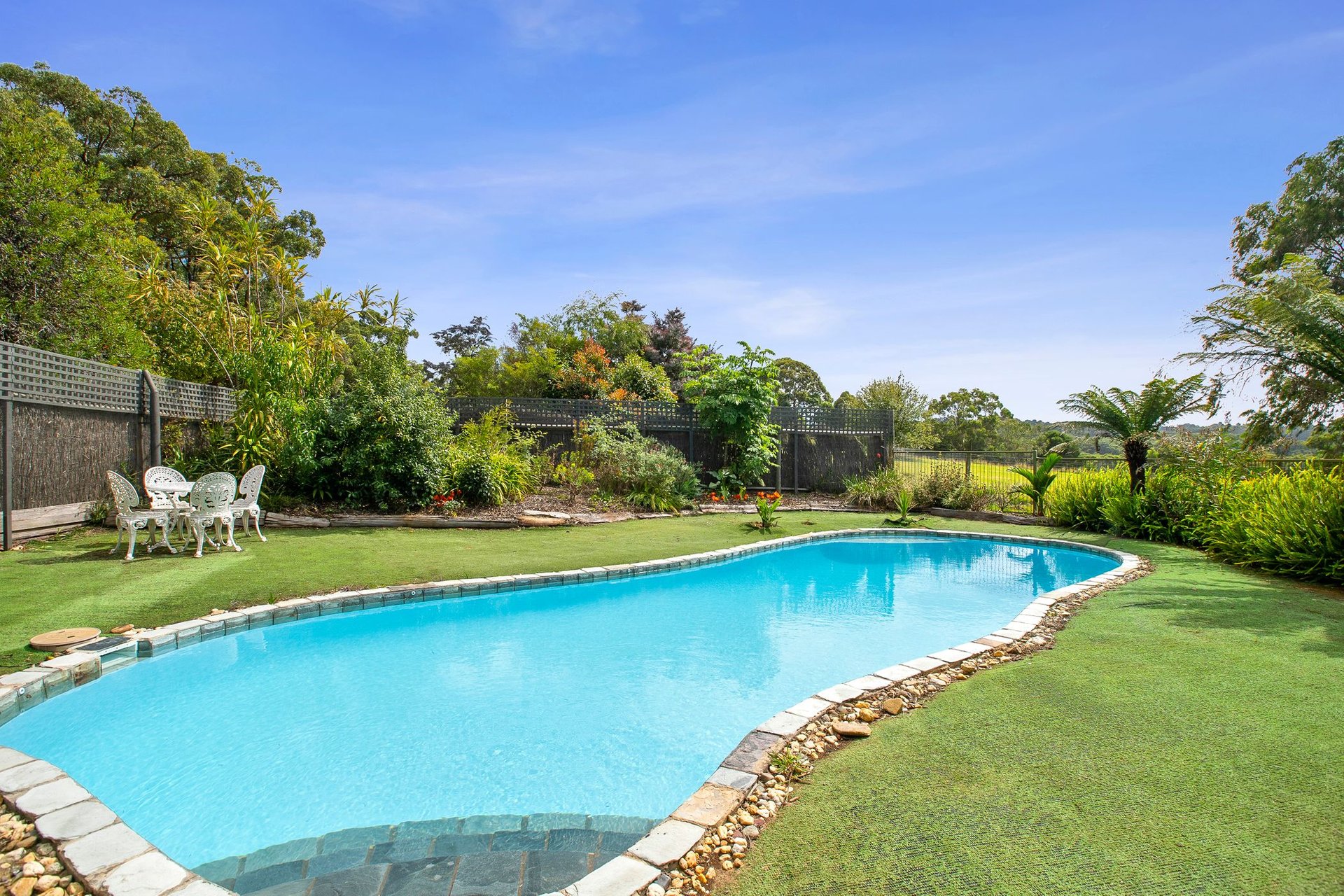 24 Ocean View Avenue, Red Hill South image 1