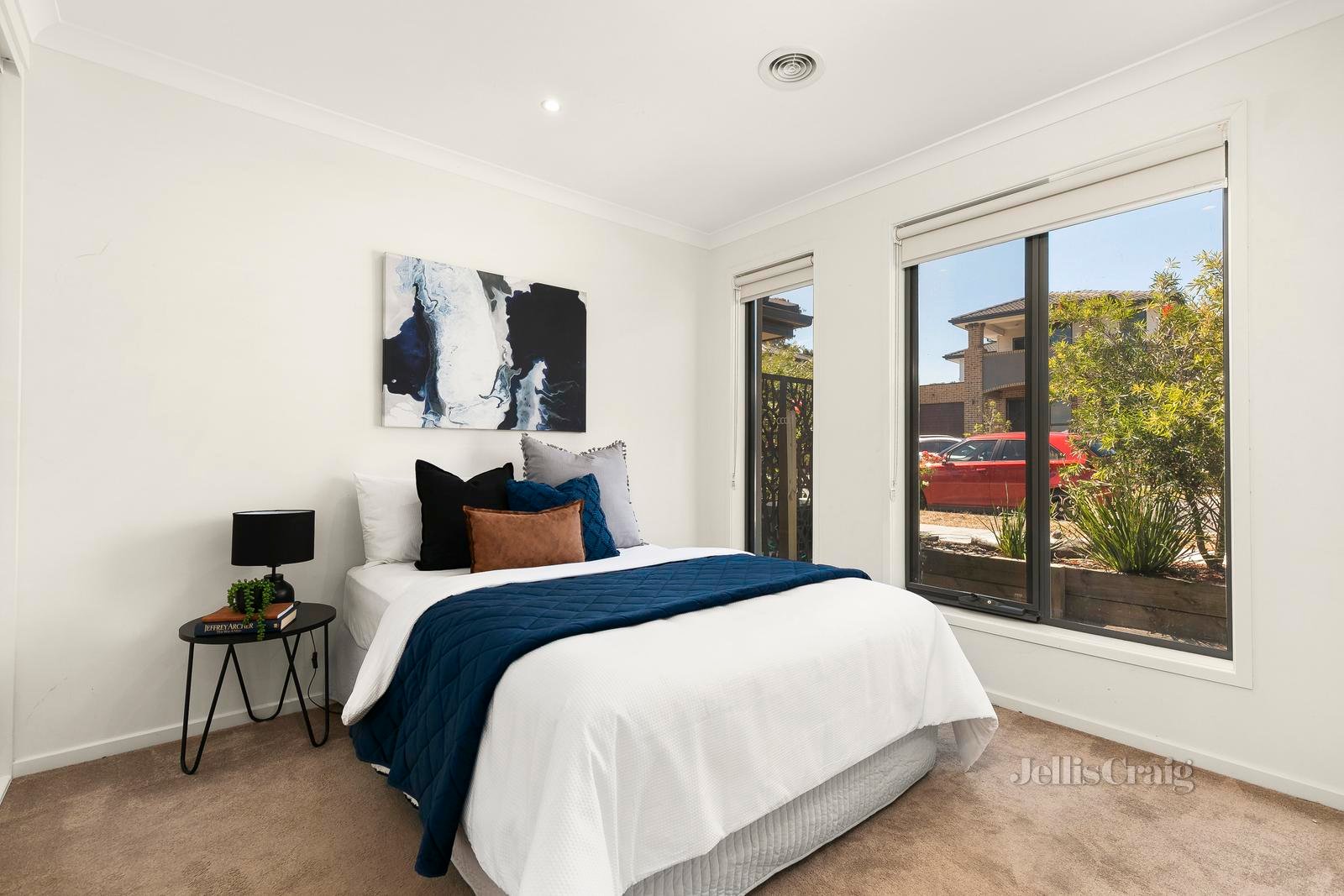 24 Odette Way, South Morang image 3