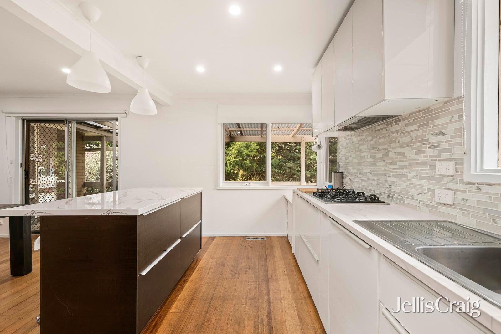 24 Orrong Road, Mooroolbark image 2