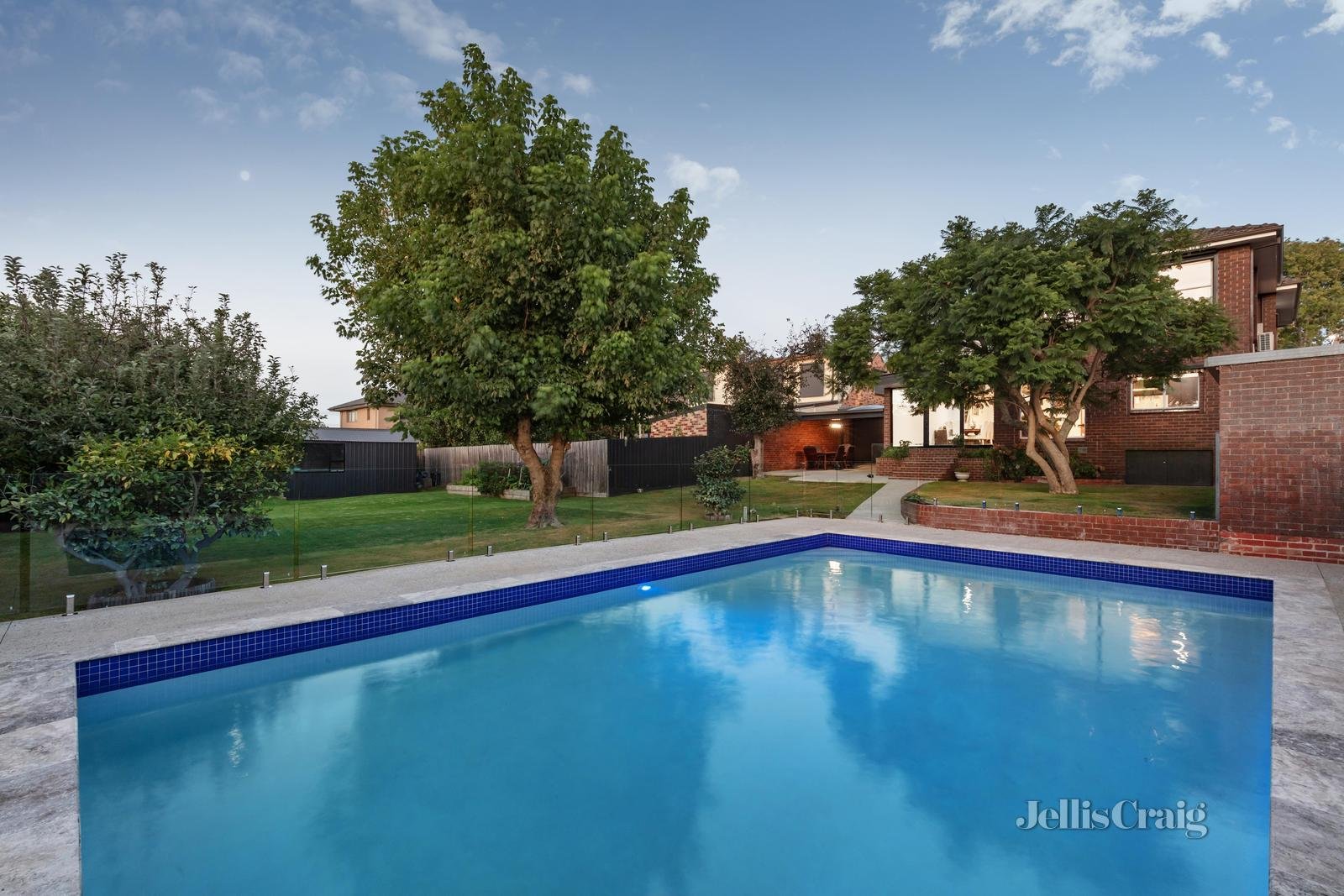 24 Outlook Drive, Camberwell image 2