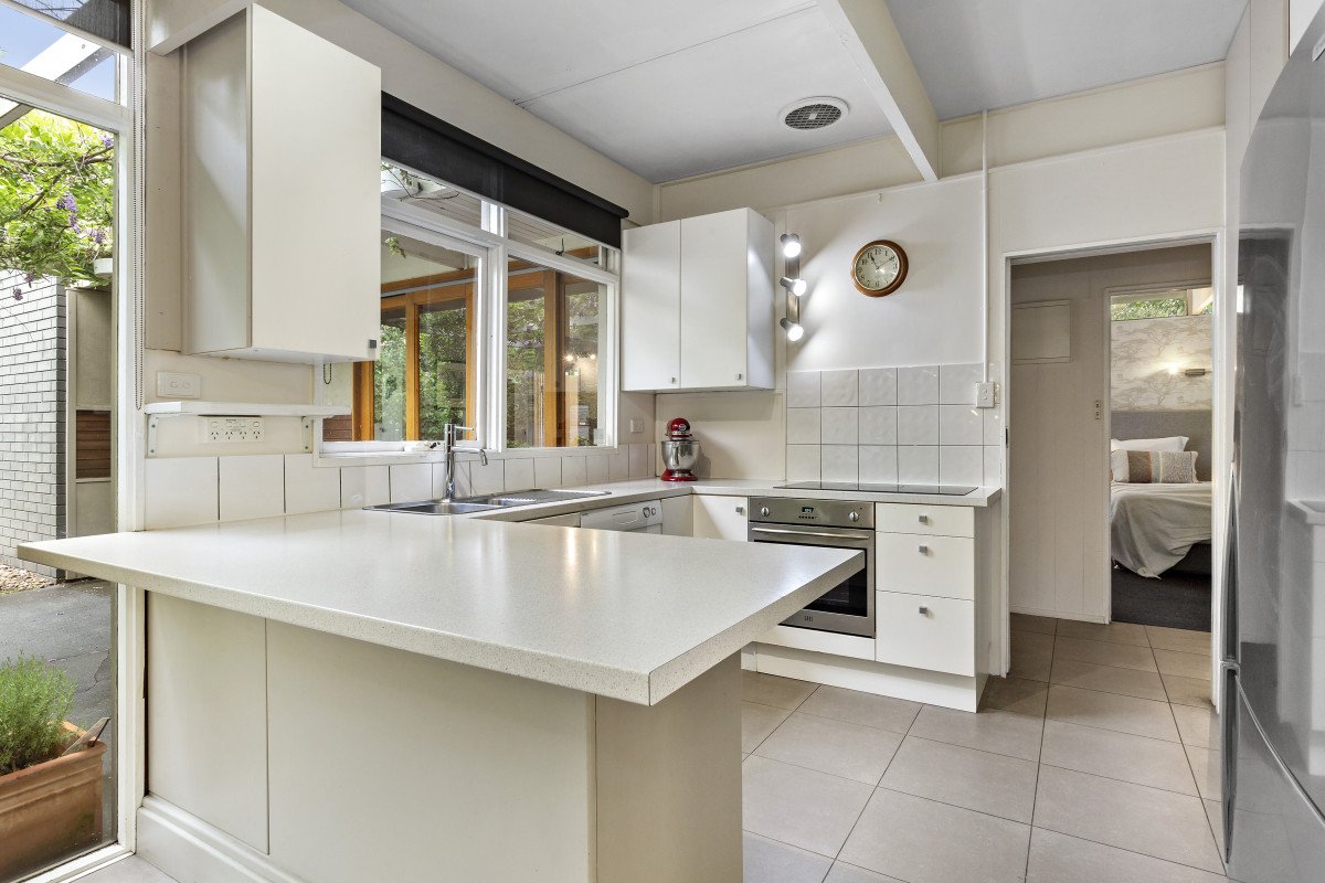 24 Palmer Avenue, Balwyn image 4