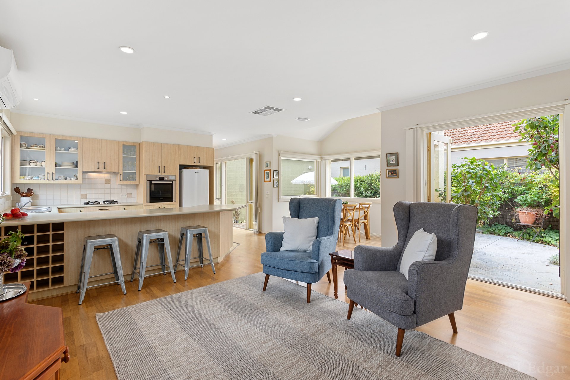 Property Gallery Thumbnail 3