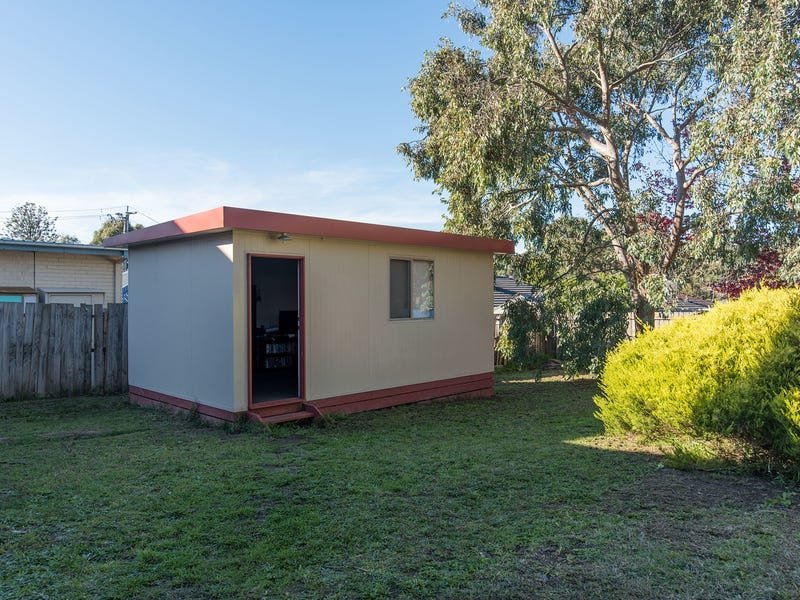 24 Pembroke Road, Mooroolbark image 12