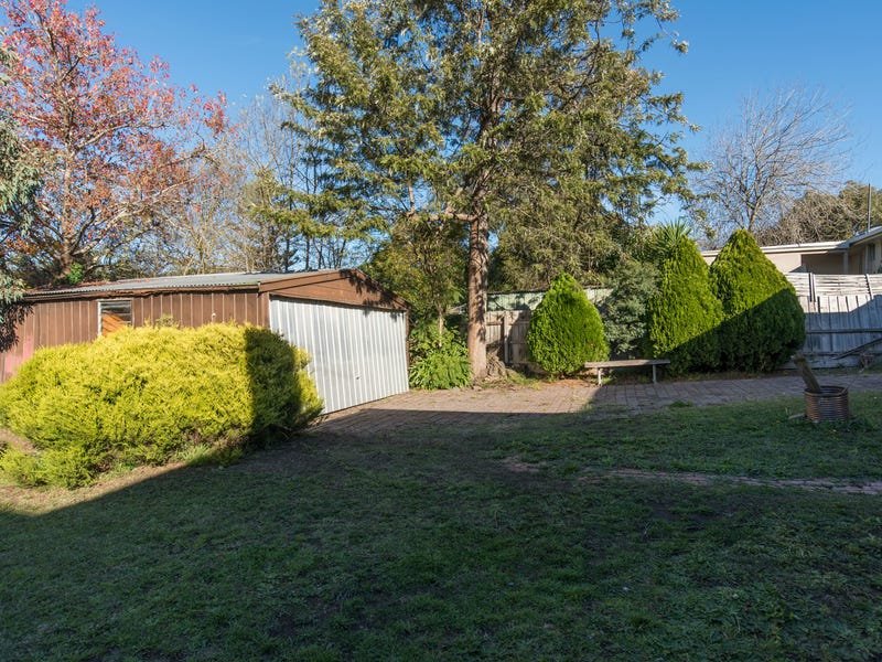 24 Pembroke Road, Mooroolbark image 14