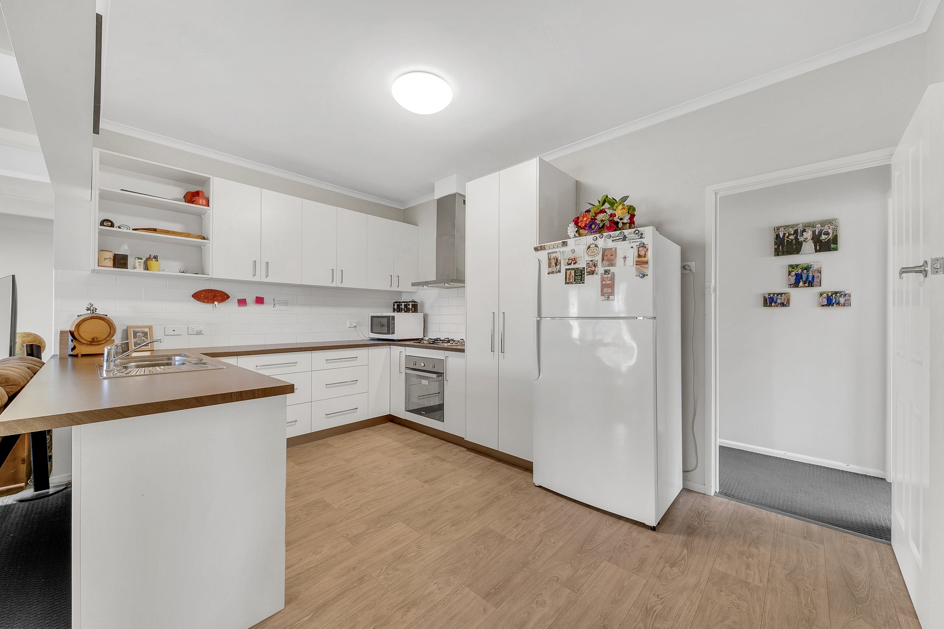 24 Pitman Street, Newcomb image 3