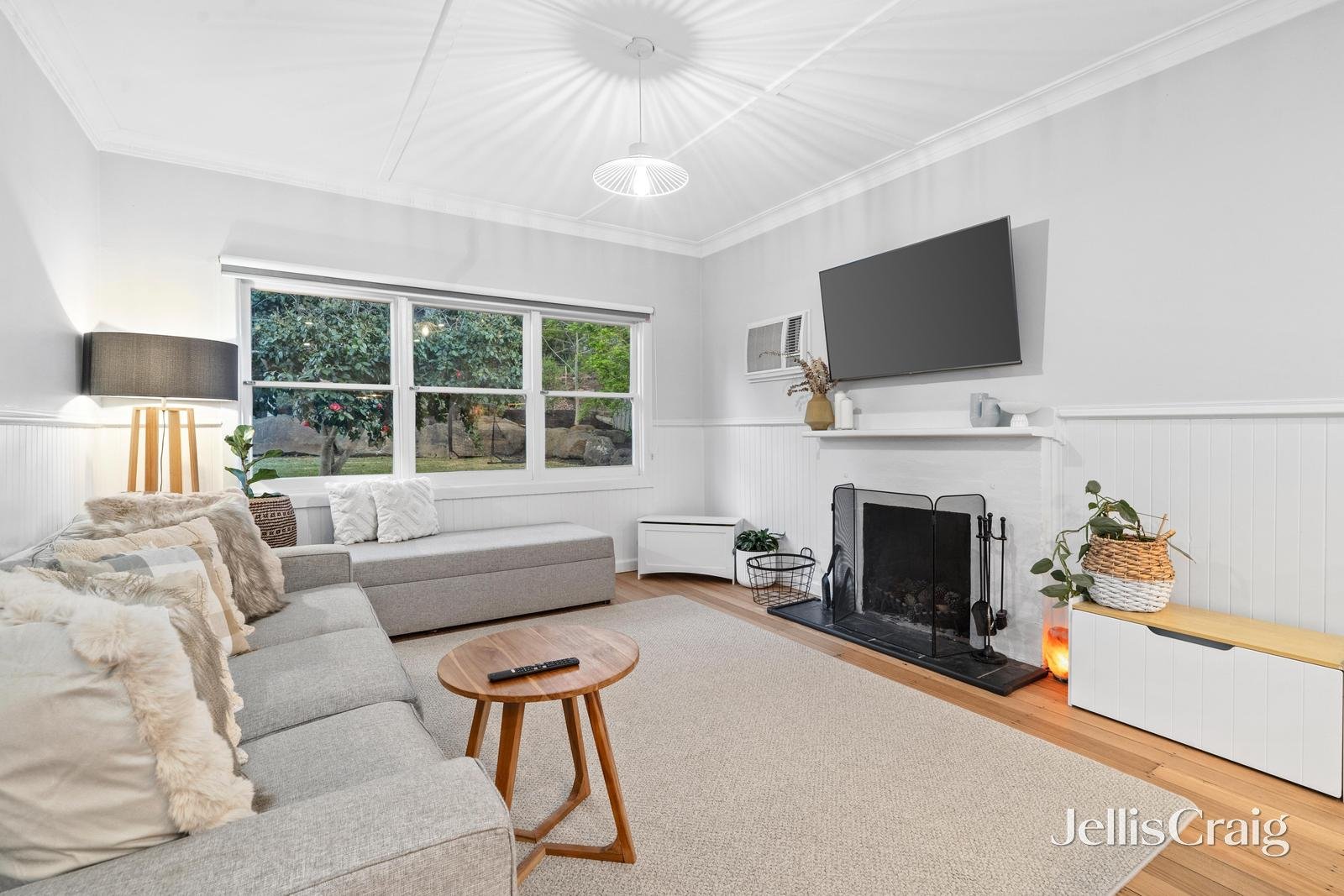 24 Pleasant Rise, Croydon South image 3