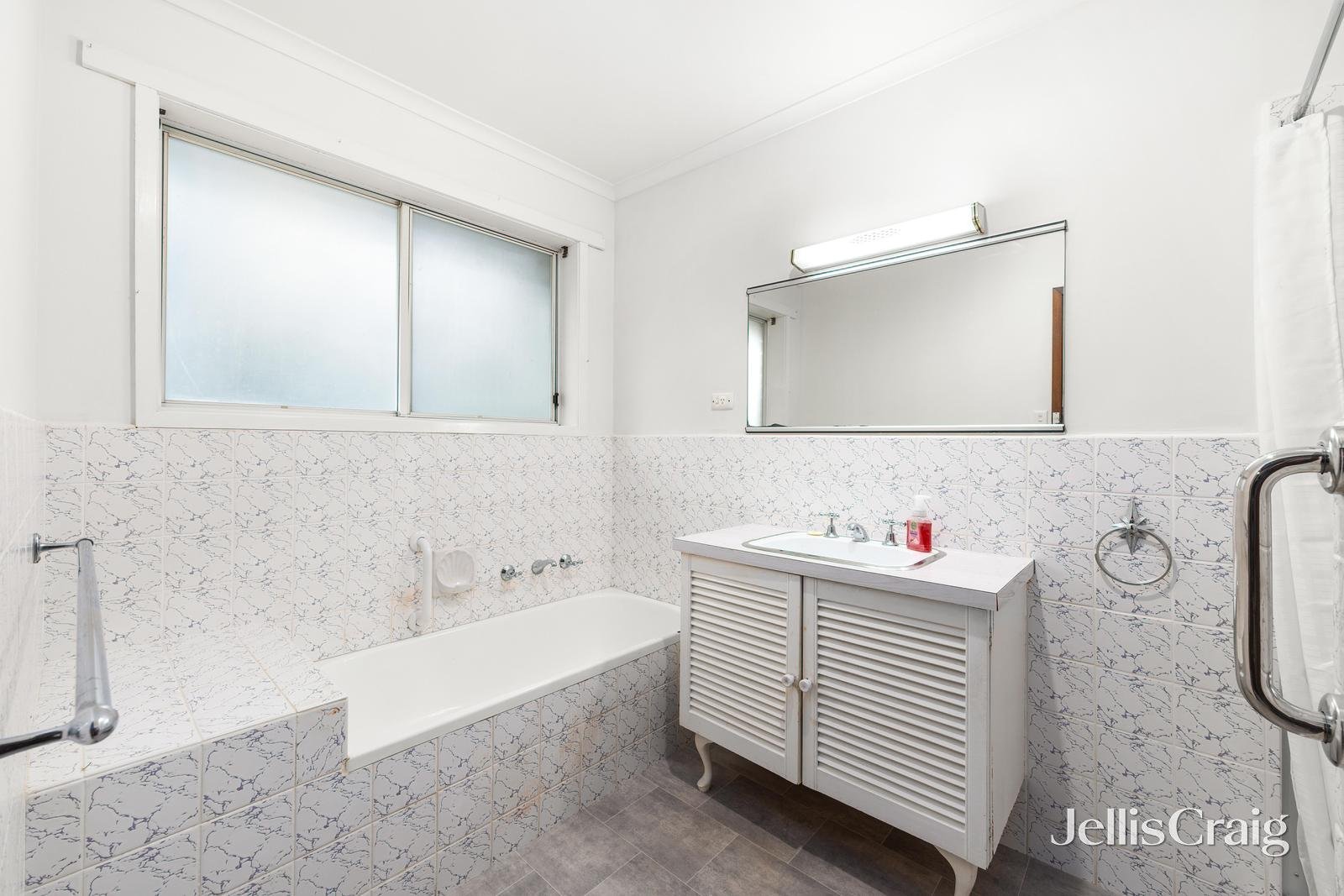 2/4 Pleasant Street South, Newington image 13